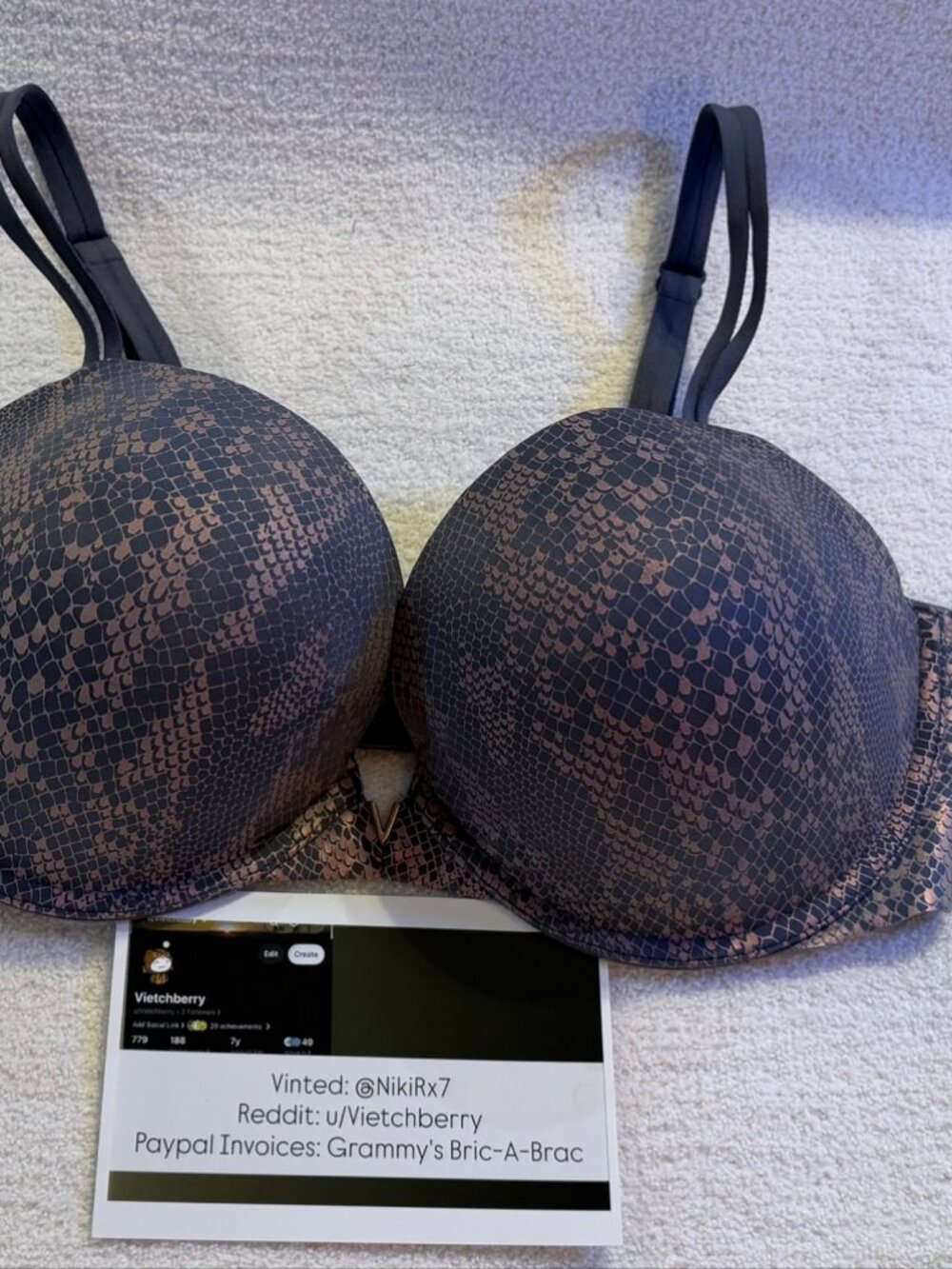 Victoria's Secret Very Sexy Push-Up Bra 36DD Copper Snakeskin